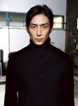 伊勢谷友介